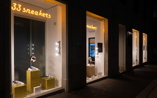 33 Sneakers