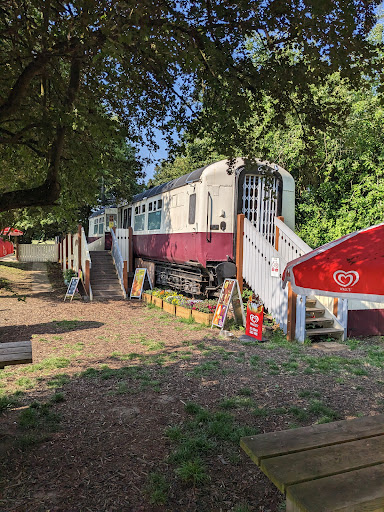 Carriages Cafe - Visual