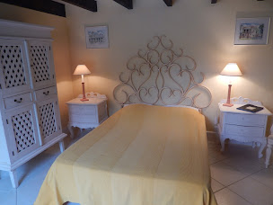 Photo n°17 de Château Rousselle - Wines - Bed & Breakfast à Saint-Ciers-de-Canesse (Établissement vinicole)