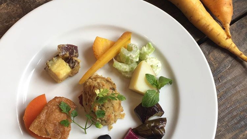 Mominoki House by null