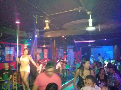 LALOS BAR MEN'S CLUB - Thumbnail