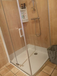 Photo n°11 de France Espaceaulogie à Franconville (Fournisseur de fenêtres)