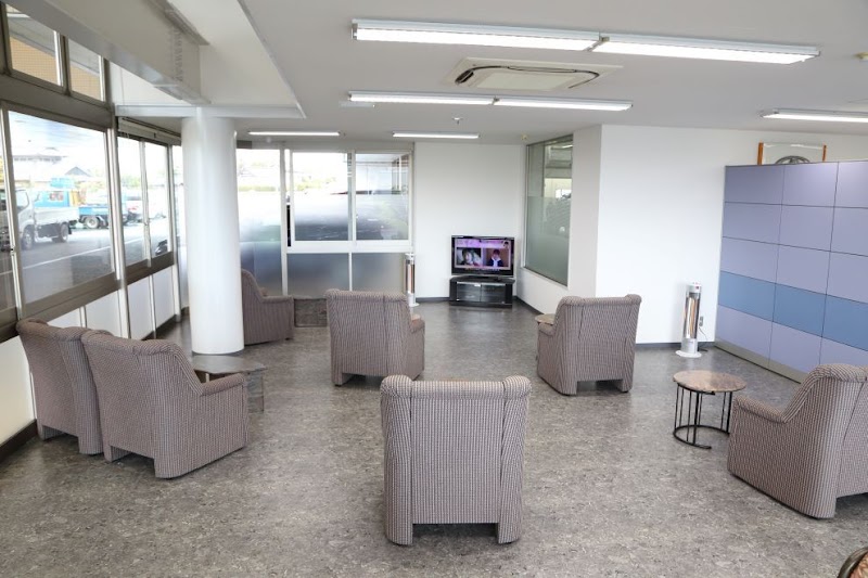 トヨタカローラ千葉 旭店