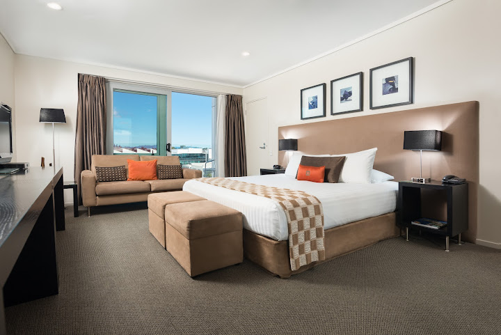 Hotel On Devonport by null