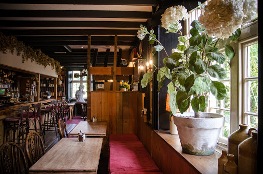 The Thames Head Inn