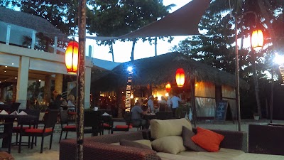 Photos of Front Loop Caf&eacute; and Grill