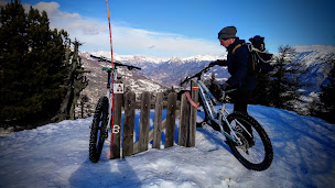 Photo n°14 de Precision Ski Bernard Sports - Risoul 1850 à Risoul (Service de location de snowboards)