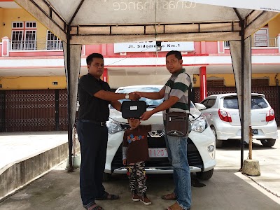 Photos of Anzon Toyota Pontianak cabang Kab. Melawi