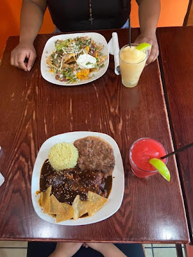 Dulcinea Bar and Grill by null