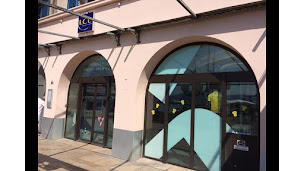 Photo n°1 de LCL Banque et assurance à Saint-Tropez (Banque d'épargne)