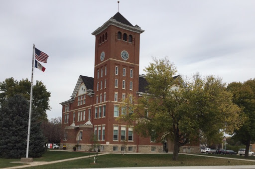 Wright County Courthouse - Visual