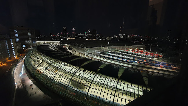 Park Plaza County Hall London Phone number