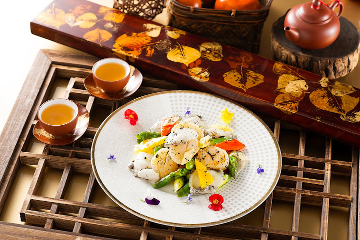 Shang Palace by null