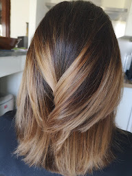 Photo n°6 de L’Atelier de Carlota à Salleboeuf (Salon de coiffure)