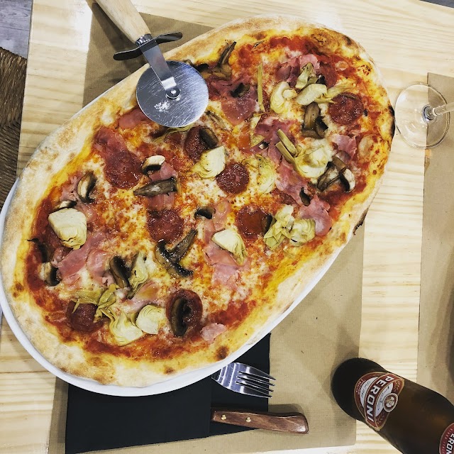 La Capricciosa Italiana Pizzeria