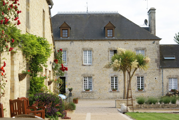 Domaine Utah Beach - Hotel le Grand Hard by null