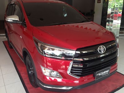 Photos of Toyota Auto Surabaya