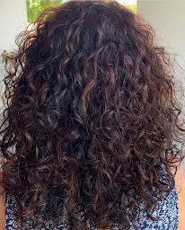 Photo n°10 de Ixchel Coiffure - Coloration Végétale et Coupe Energétique à Anglet (Magasin de produits de beauté)