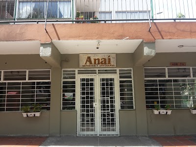 Photos of Ana&iacute; REPOSTERIA