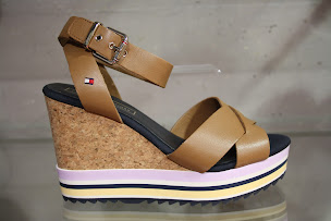 Photo n°3 de Square à Blois (Magasin de chaussures)