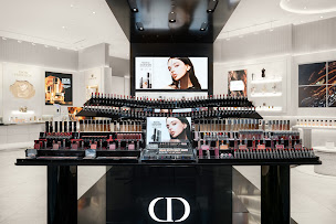 Photo n°7 de BOUTIQUE DIOR PARFUMS COLLECTION PRIVEE à Le Chesnay-Rocquencourt (Parfumerie)