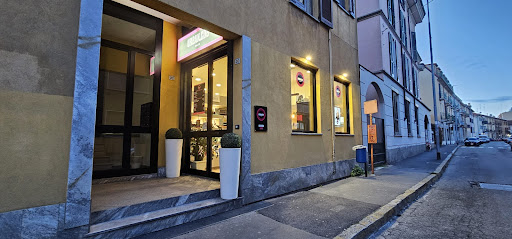 Gianluca Longo Urban Cdb Salon - Thumbnail