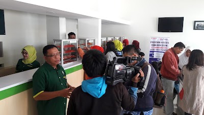 Photos of Pegadaian Demang Lebar Daun
