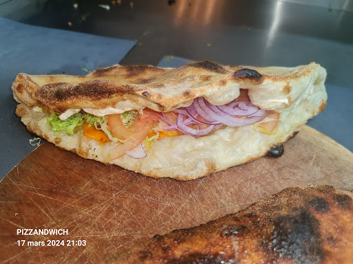 Photo 7 - Pizzandwich