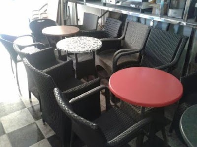 Photos of Caf&eacute; Khalid