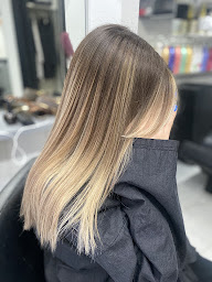 Photo n°6 de Ds coiffure à Enghien-les-Bains (Salon de coiffure)