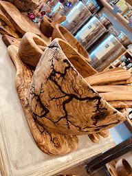 Photo n°29 de A l'ombre de l'olivier - Boutique Huile d'Olive - Epicerie Fine Provençale à La Tour-d'Aigues (Fabricant d'huile d'olive)