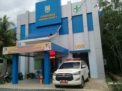Photos of Puskesmas Simpang Empat 2