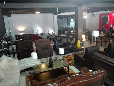 Photos of The Hills Outlet Store