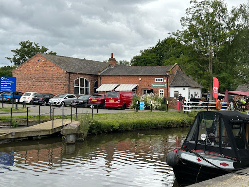 Fradley Junction - Visual