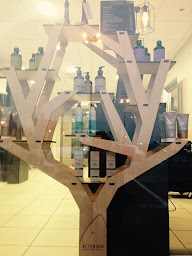 Photo n°2 de Coiffeur Racine Carré Super U Rémilly à Rémilly (Salon de coiffure)