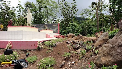 Photos of Monumen HV. Worang