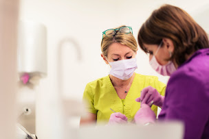 Photo n°7 de Dr Véronique Lambert-Csik à Blaesheim (Dentiste)