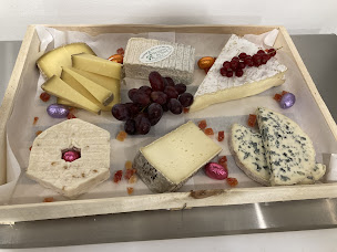Photo n°36 de Autour du Fromage à Septeuil (Fromagerie)