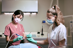 Photo n°5 de Cabinet Dentaire des Drs MATARAZZO & GIULIANI & VERDECCHIA & DALMASSO - Roquebrune Cap Martin à Roquebrune-Cap-Martin (Dentiste pédiatrique)