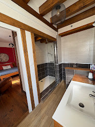 Photo n°2 de Chambre d’hôtes Aveyron : Le Clos Saint Georges à Entraygues-sur-Truyère (Maison d'hôtes)