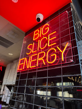 Mikey's Late Night Slice by null