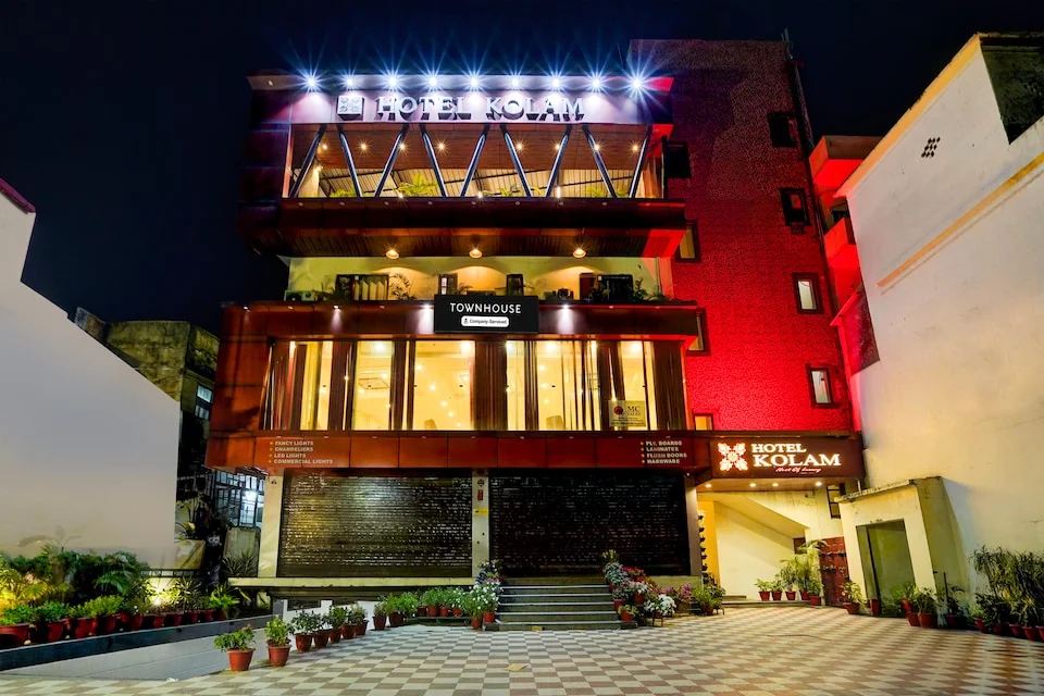 Townhouse Prince Chowk Near Railway Station