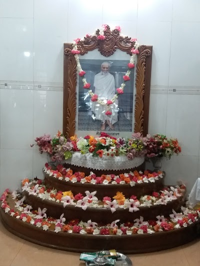 Photos of Sri Sri Satyadham