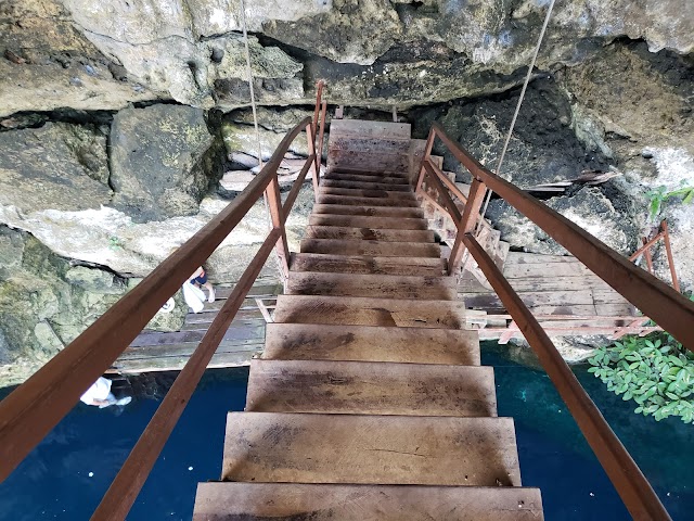 Cenote Noh-Mozon