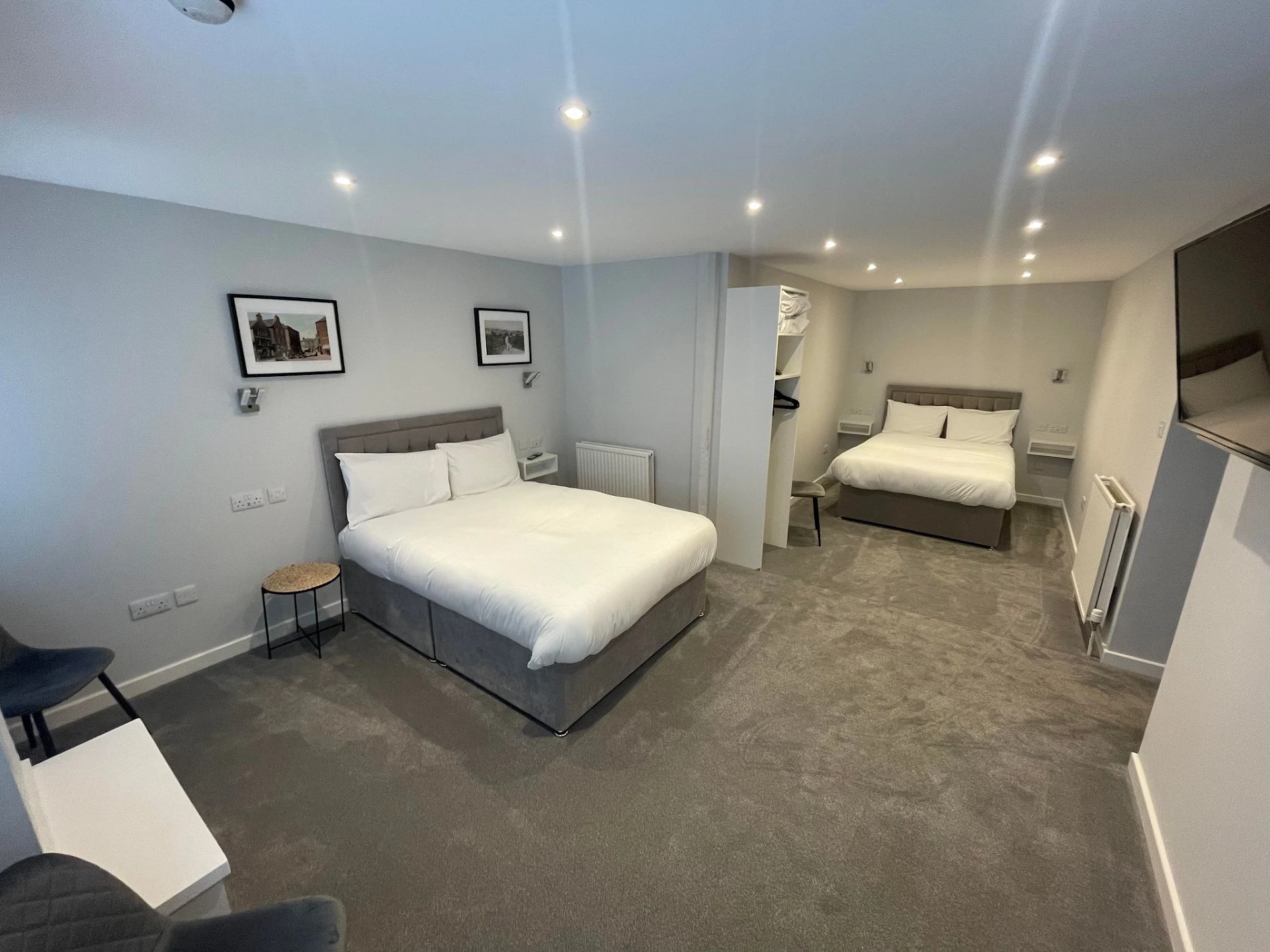 The Airlie Arms Hotel & Restaurant