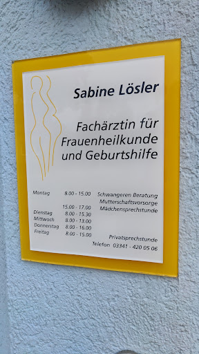 Frau Sabine Lösler