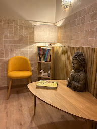 Photo n°6 de CAUJOLLE Marie-Sophie Ostéopathe D.O et Psychanalyste à Hyères à Hyères (Centre de bien-être)