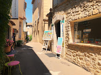 Le Doigt - Atelier d'artiste & Custom de sneakers à Mougins