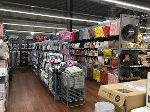 Photo n°25 de La Foir'Fouille à Saint-Louis (Magasin d'articles pour animaux)