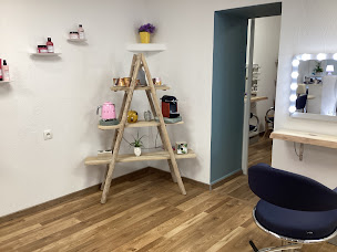 Photo n°1 de M et Vous à Ambérieu-en-Bugey (Salon de coiffure)